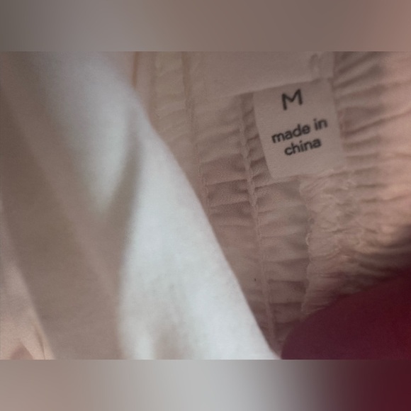 New Women’s ASTR the Label White Ruched Crop Top, size Medium - Picture 5 of 8